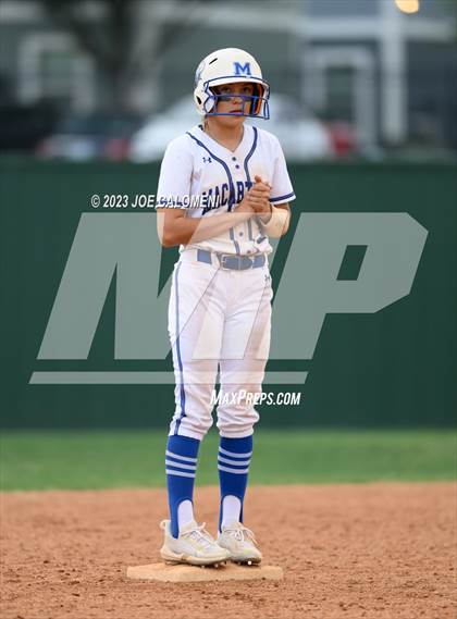 Thumbnail 2 in MacArthur [Douglas] vs Alamo Heights photogallery.