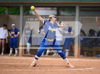 Thumbnail 1 in MacArthur [Douglas] vs Alamo Heights photogallery.