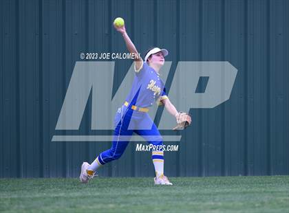 Thumbnail 3 in MacArthur [Douglas] vs Alamo Heights photogallery.