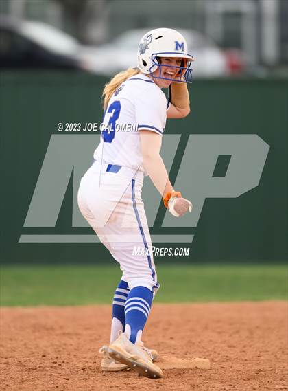 Thumbnail 3 in MacArthur [Douglas] vs Alamo Heights photogallery.