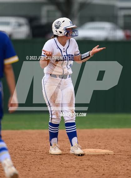 Thumbnail 2 in MacArthur [Douglas] vs Alamo Heights photogallery.