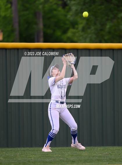 Thumbnail 3 in MacArthur [Douglas] vs Alamo Heights photogallery.