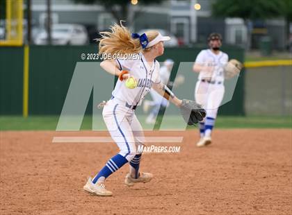 Thumbnail 2 in MacArthur [Douglas] vs Alamo Heights photogallery.
