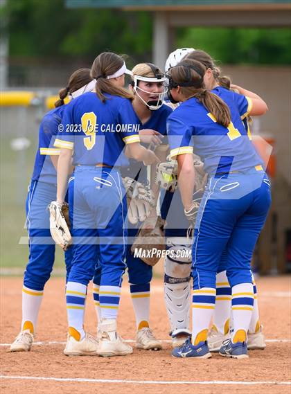 Thumbnail 2 in MacArthur [Douglas] vs Alamo Heights photogallery.