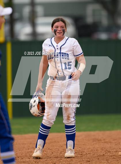 Thumbnail 3 in MacArthur [Douglas] vs Alamo Heights photogallery.