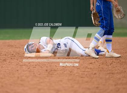 Thumbnail 3 in MacArthur [Douglas] vs Alamo Heights photogallery.