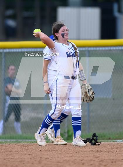 Thumbnail 2 in MacArthur [Douglas] vs Alamo Heights photogallery.