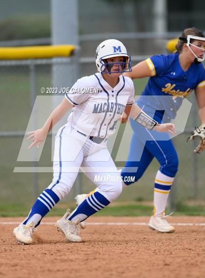 Thumbnail 1 in MacArthur [Douglas] vs Alamo Heights photogallery.