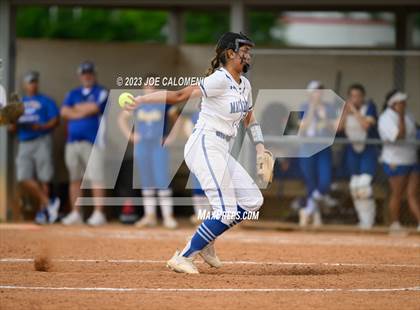 Thumbnail 3 in MacArthur [Douglas] vs Alamo Heights photogallery.