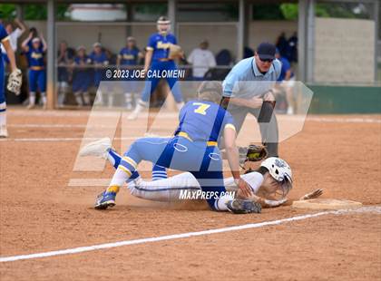 Thumbnail 2 in MacArthur [Douglas] vs Alamo Heights photogallery.
