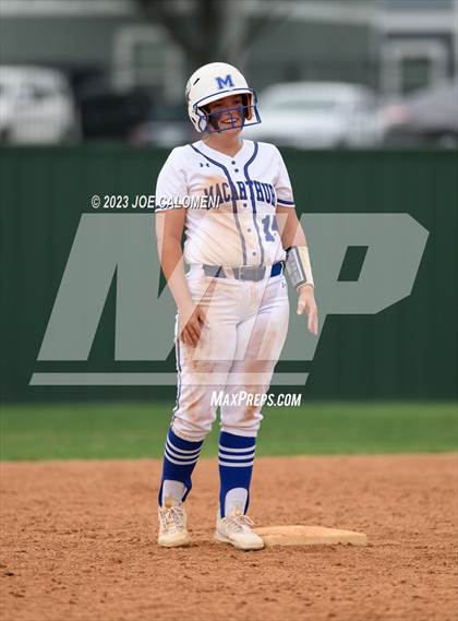 Thumbnail 1 in MacArthur [Douglas] vs Alamo Heights photogallery.