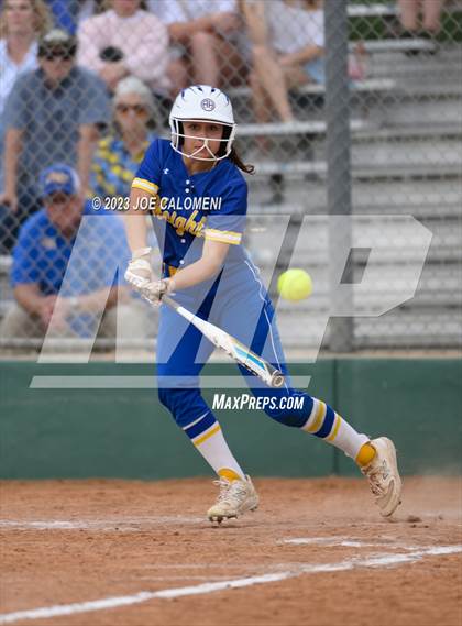 Thumbnail 3 in MacArthur [Douglas] vs Alamo Heights photogallery.