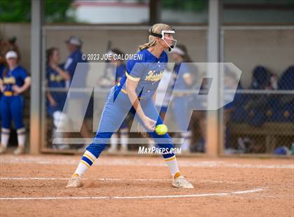 Thumbnail 3 in MacArthur [Douglas] vs Alamo Heights photogallery.