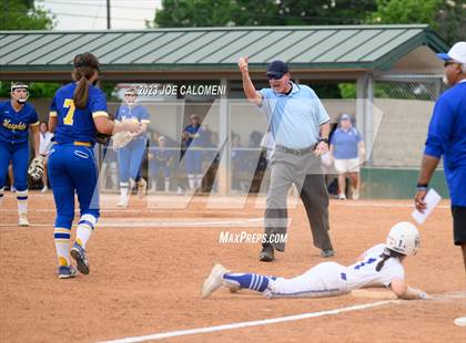 Thumbnail 1 in MacArthur [Douglas] vs Alamo Heights photogallery.