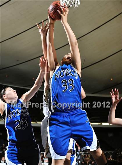 Thumbnail 3 in Foothill vs. Norco (CIF SS D2A Final) photogallery.