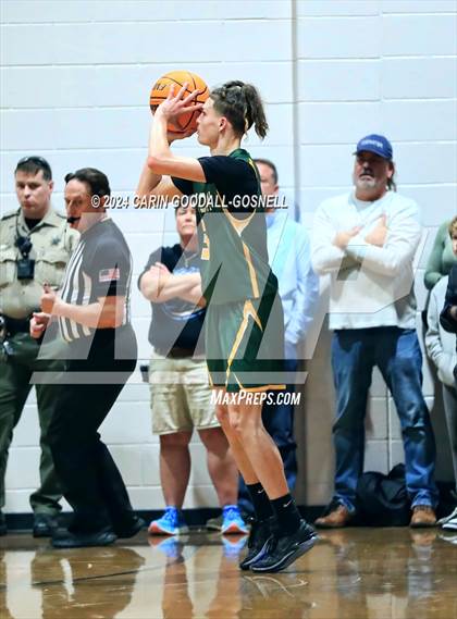 Thumbnail 3 in White Oak @ Swansboro photogallery.
