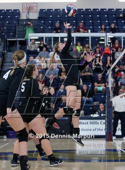 Thumbnail 1 in Minarets vs. Sierra (CIF Central D4 Final) photogallery.