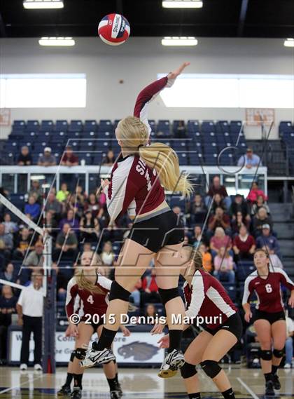 Thumbnail 1 in Minarets vs. Sierra (CIF Central D4 Final) photogallery.