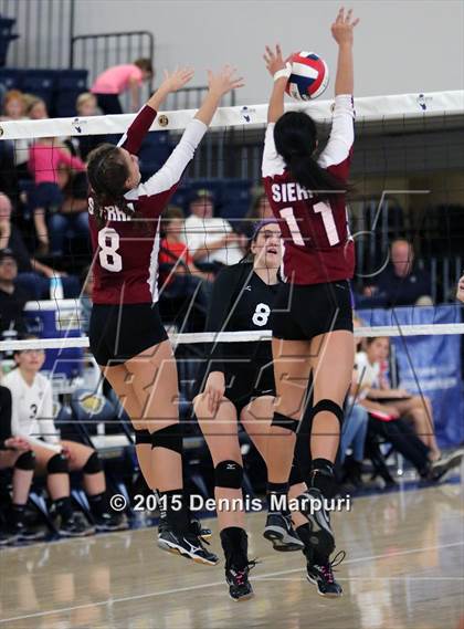 Thumbnail 3 in Minarets vs. Sierra (CIF Central D4 Final) photogallery.