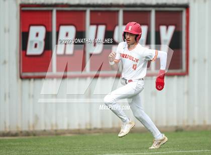 Thumbnail 1 in McKinley @ Brusly photogallery.