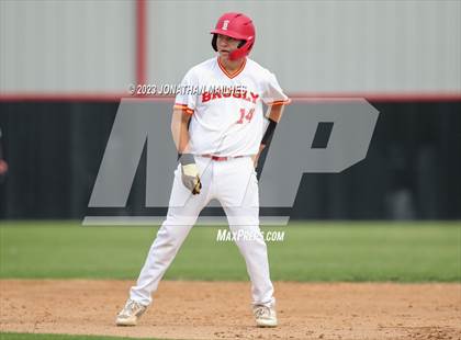 Thumbnail 3 in McKinley @ Brusly photogallery.