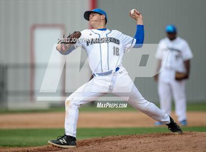 Thumbnail 2 in McKinley @ Brusly photogallery.