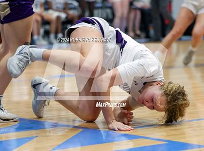 Thumbnail 2 in Anna vs. Alvarado (UIL 4A Area Playoff) photogallery.