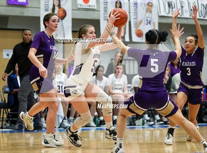 Thumbnail 3 in Anna vs. Alvarado (UIL 4A Area Playoff) photogallery.