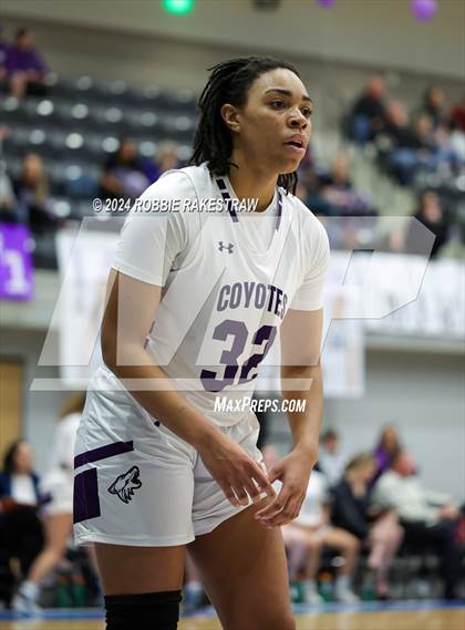 Thumbnail 2 in Anna vs. Alvarado (UIL 4A Area Playoff) photogallery.