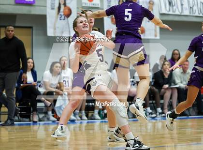 Thumbnail 2 in Anna vs. Alvarado (UIL 4A Area Playoff) photogallery.