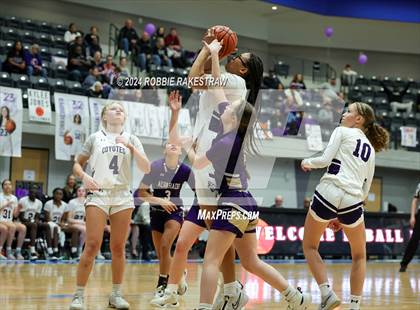 Thumbnail 1 in Anna vs. Alvarado (UIL 4A Area Playoff) photogallery.