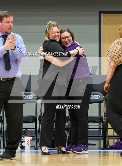 Thumbnail 2 in Anna vs. Alvarado (UIL 4A Area Playoff) photogallery.