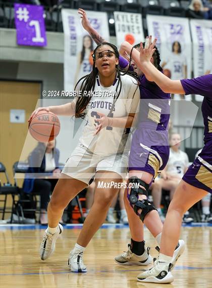 Thumbnail 1 in Anna vs. Alvarado (UIL 4A Area Playoff) photogallery.