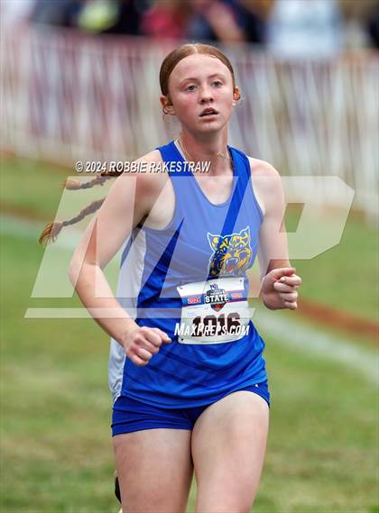 Thumbnail 1 in UIL Cross Country 1A Finals (3200m) photogallery.