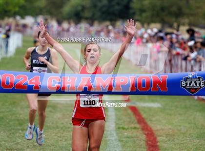 Thumbnail 1 in UIL Cross Country 1A Finals (3200m) photogallery.
