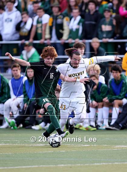 Thumbnail 2 in San Ramon Valley vs. De La Salle (CIF NCS D1 Final) photogallery.