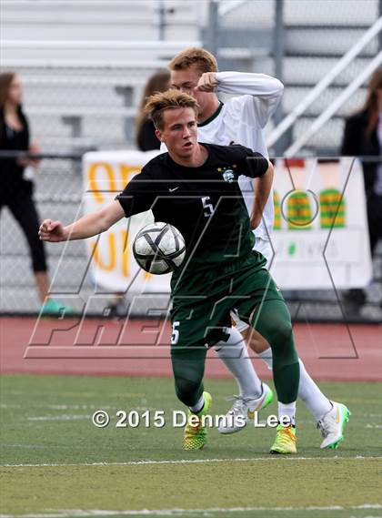 Thumbnail 3 in San Ramon Valley vs. De La Salle (CIF NCS D1 Final) photogallery.