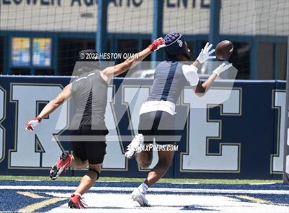 Thumbnail 3 in San Clemente vs. St. John Bosco (Brave 8 Invitational) photogallery.