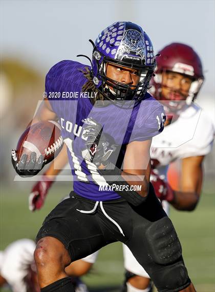 Thumbnail 1 in College Station vs. Sherman (UIL 5A Bi-District Playoff) photogallery.