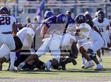 Thumbnail 1 in College Station vs. Sherman (UIL 5A Bi-District Playoff) photogallery.