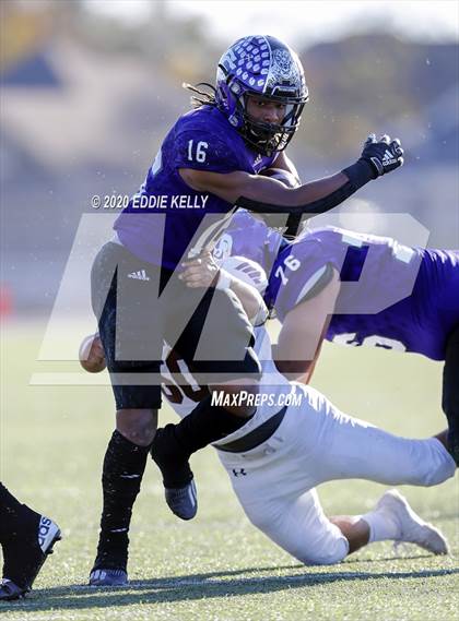 Thumbnail 3 in College Station vs. Sherman (UIL 5A Bi-District Playoff) photogallery.