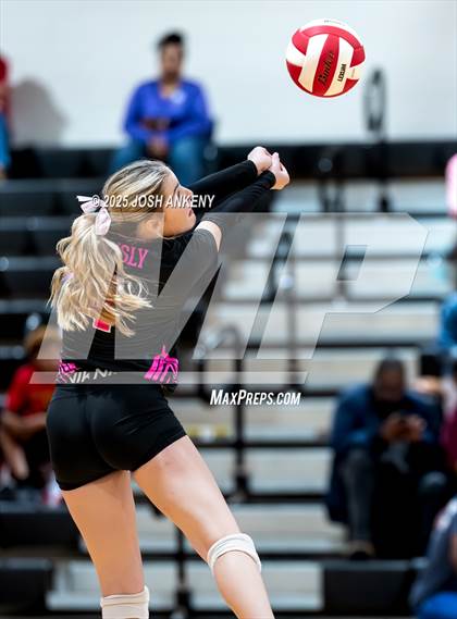 Thumbnail 3 in Episcopal @ Brusly photogallery.