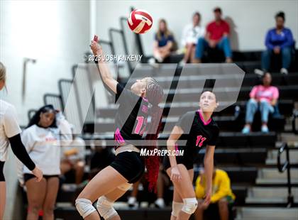 Thumbnail 2 in Episcopal @ Brusly photogallery.