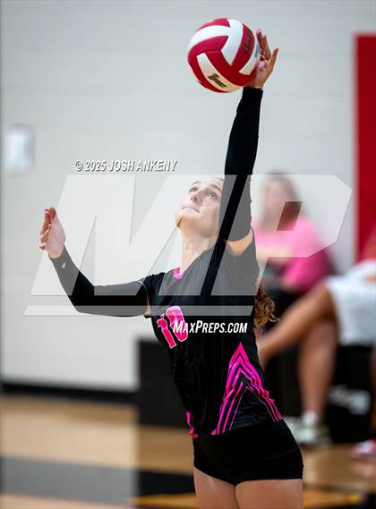 Thumbnail 3 in Episcopal @ Brusly photogallery.