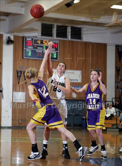 Thumbnail 2 in Miramonte vs. Amador Valley (Acalanes Shootout) photogallery.