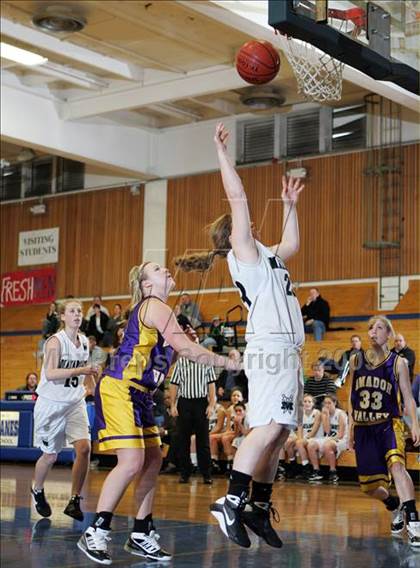 Thumbnail 1 in Miramonte vs. Amador Valley (Acalanes Shootout) photogallery.