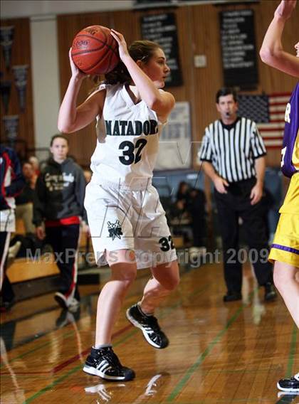 Thumbnail 1 in Miramonte vs. Amador Valley (Acalanes Shootout) photogallery.