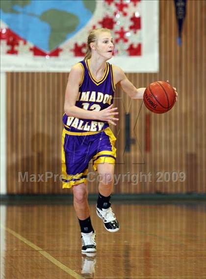 Thumbnail 3 in Miramonte vs. Amador Valley (Acalanes Shootout) photogallery.