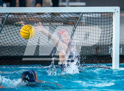 Thumbnail 2 in Newport Harbor vs Foothill (Bill Barnett Holiday Cup) photogallery.