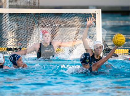 Thumbnail 2 in Newport Harbor vs Foothill (Bill Barnett Holiday Cup) photogallery.